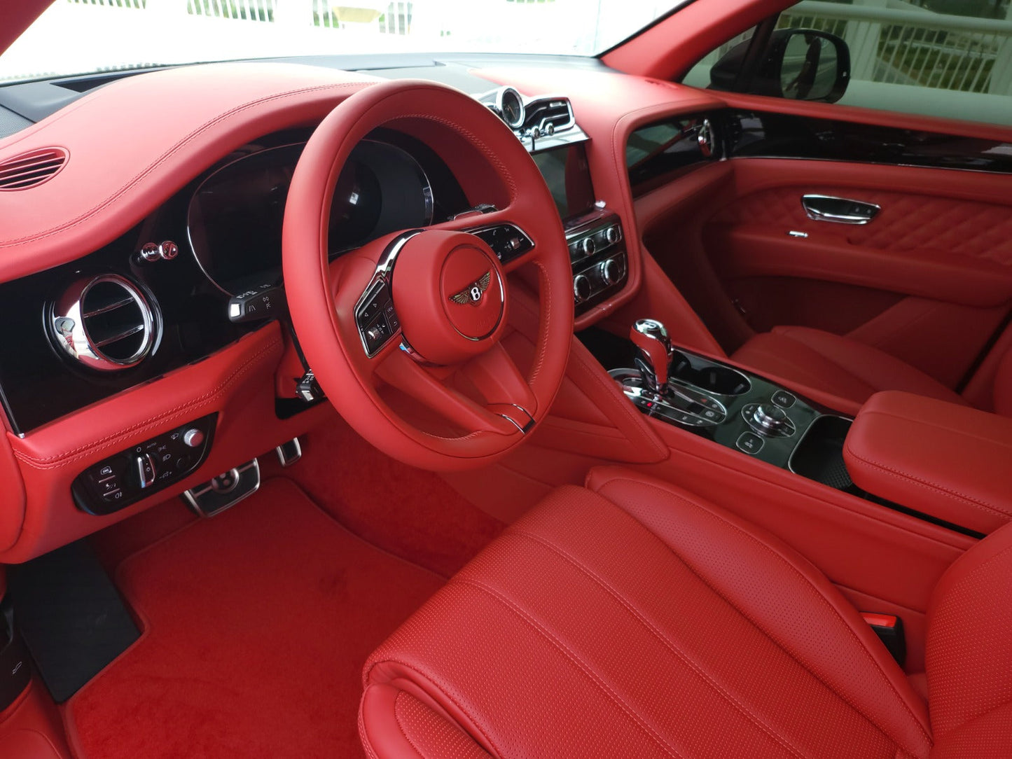 Bentley Bentayga car rental